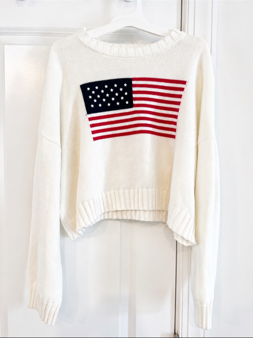 Moon & Madison Cropped American Flag Knit Sweater Dropped Shoulder, Size M